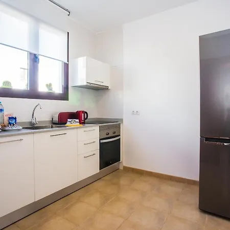 Villa Impeccable Modern 2-bed - Casa Michelle