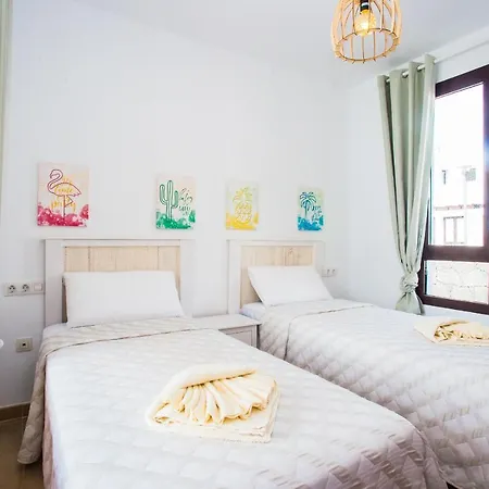 Impeccable Modern 2-bed - Casa Michelle 别墅 *