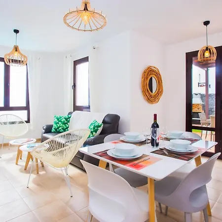 Impeccable Modern 2-bed - Casa Michelle * 普拉亚布兰卡